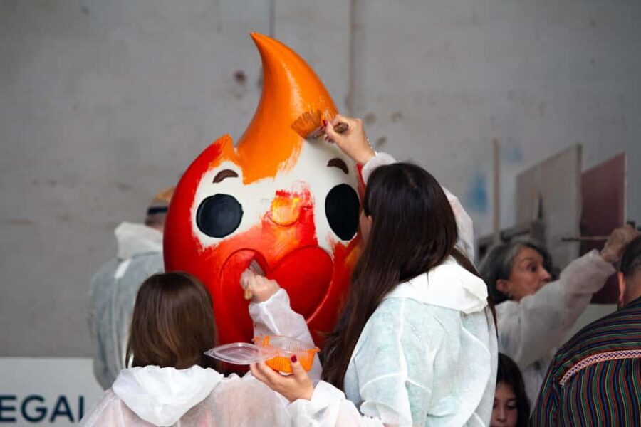 Valencia: Fallas theme tour with creative workshop - Practical Details and What You Need to Know