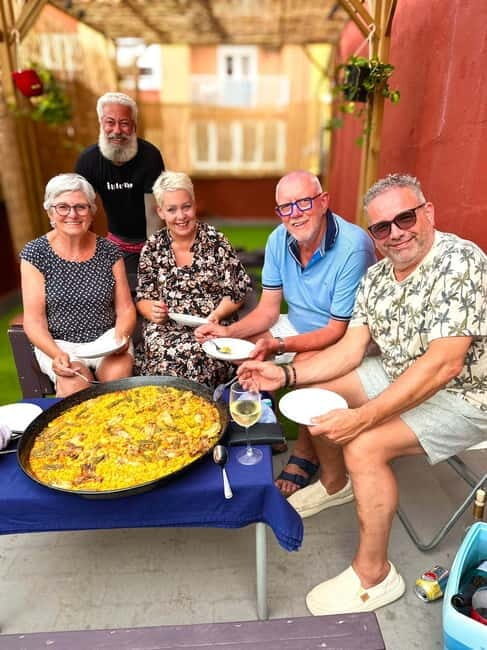 Valencia: Paella Cooking Class with Tapas and Drinks - Who Should Sign Up?