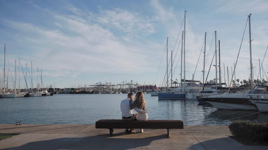Valencia: Photo shooting at the beach with pro photographer - What To Expect