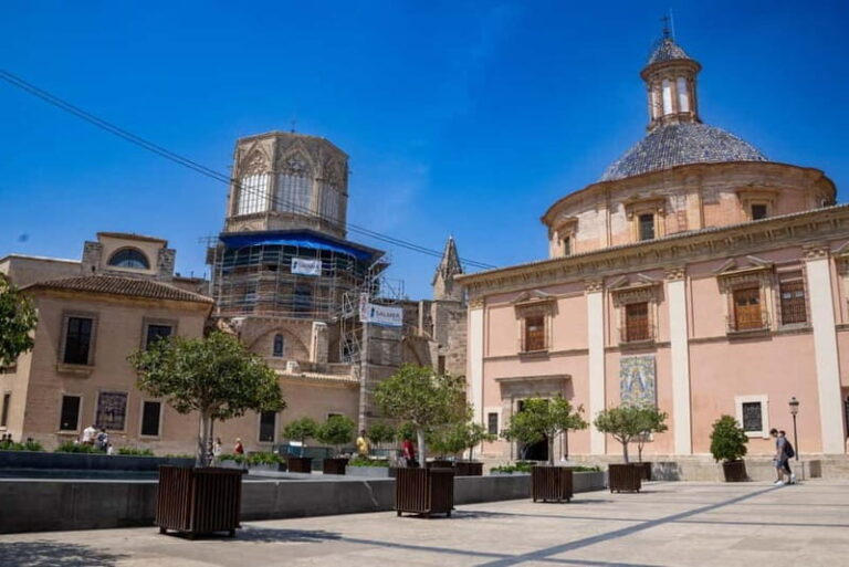 Valencia: Private City Center Highlights Tour with a Local - Who Is This Tour Best For?