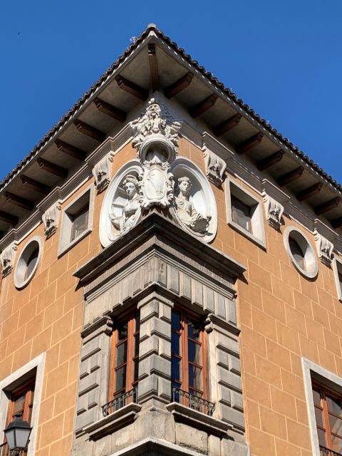 Valladolid: Private Guided Tour with Tapas and Wine Tasting - Who Is This Tour Best For?