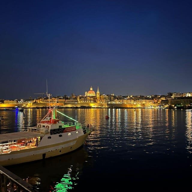 Valletta Night TOUR IN PORTUGUESE - Strolling Through Historic Streets