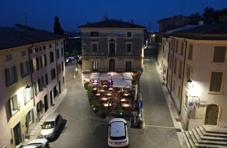 Valpolicella: Gourmet Evening Wine Tasting in Valpolicella - The Setting: Castelrotto’s Historic Charm