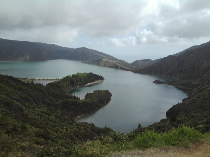 Van Tour - Lagoa do Fogo ( Half day) - A Detailed Look at the Lagoa do Fogo Van Tour