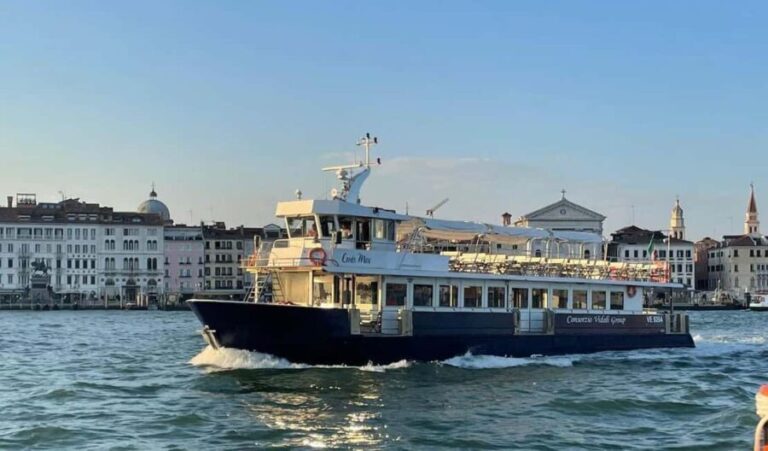 Venice: Murano and Burano Half-Day Lagoon Trip - An in-depth look at the Murano and Burano Lagoon Tour