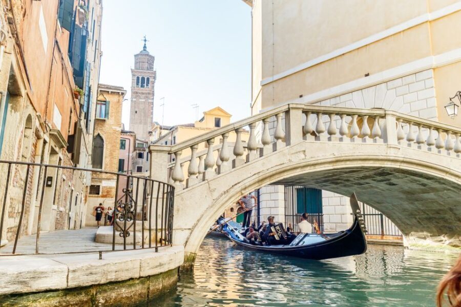 Venice: Traditional Shared Gondola Ride - The Sum Up
