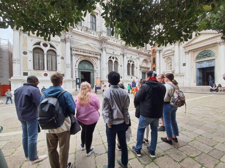Venice: Walking Guided Tour of the City Must-See Sites - What It’s Like to Walk With a Local Guide