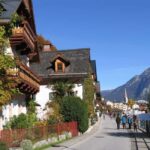 Vienna/Bratislava: Traunkirchen, Hallstatt & Salzburg Tour - Exploring Traunkirchen: Lakeside Serenity