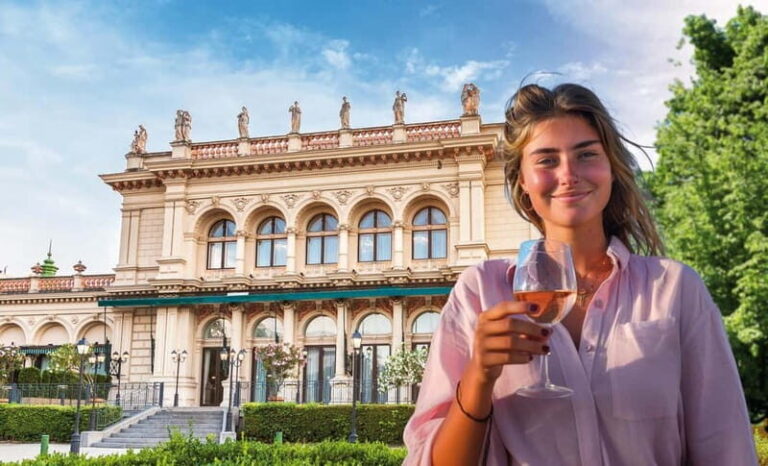 Vienna: City Card with public transport, 80+ discounts & insider tips via app - In-Depth Look at the Attractions and Experiences