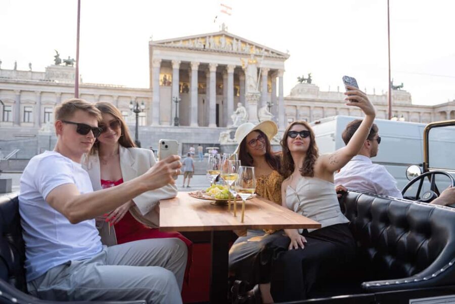 Vienna City Tour and Gourmet Dinner in a Classic Oldtimer - Setting the Scene: What to Expect on This Gourmet Oldtimer Tour