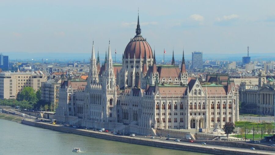 Vienna: Private Day Trip to Budapest - Why This Tour Is Worth It