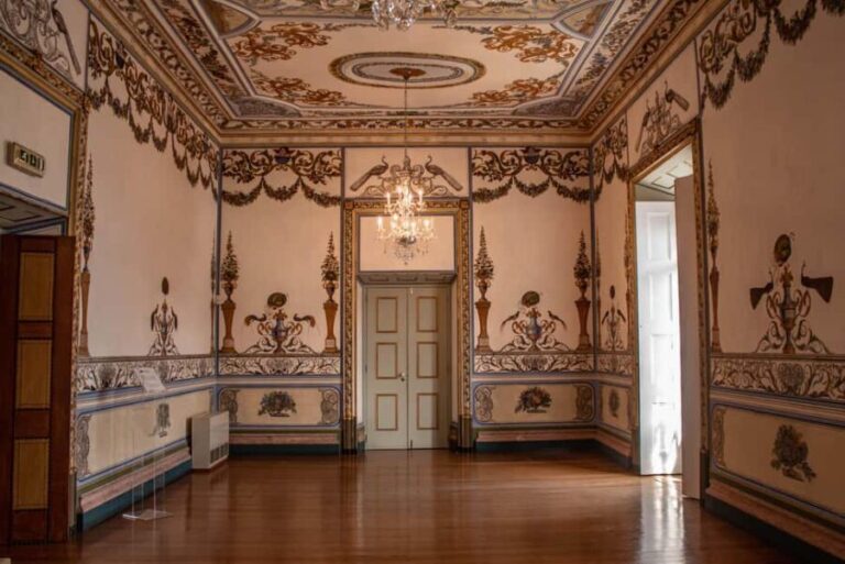 Vila Franca do Campo: Settlers Town Guided Tour - The Practicalities: Price, Duration, and Group Size