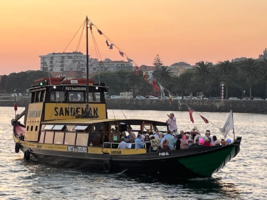 Vila Nova de Gaia: Cruzeiro das Pontes - Authentic, Traditional Vibe with a Modern Touch