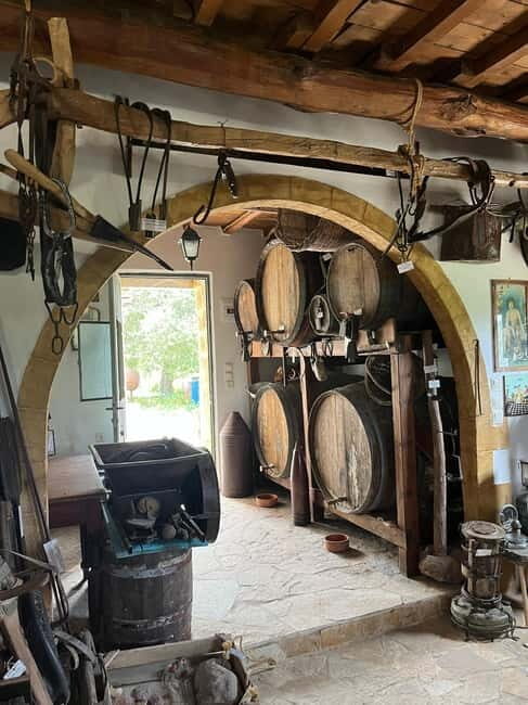 Village life & Cretan cookery lesson - Authenticity and Unique Touches