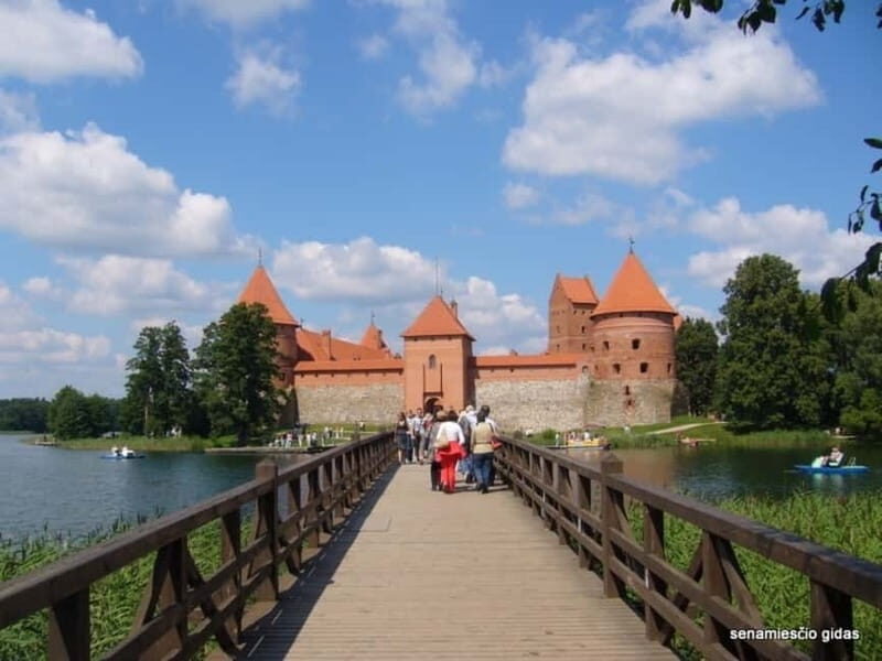 Vilnius: Half-Day Sightseeing Tour to Trakai - Real Experiences and Authentic Insights