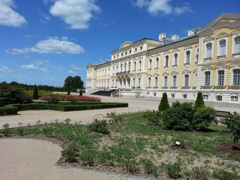 Vilnius: Hill of Crosses, Rundale Palace, Bauska Castle Trip - What’s Included and What’s Not