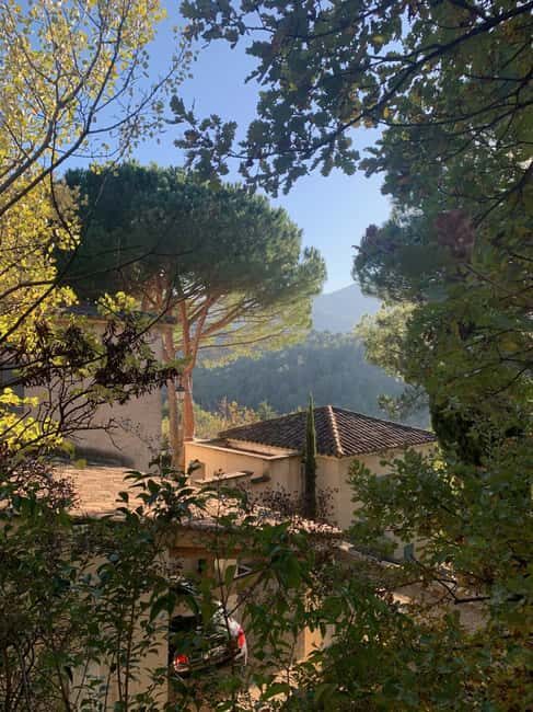 Visit the most beautiful villages of the Luberon in Provence by minibus! - The Value of This Tour