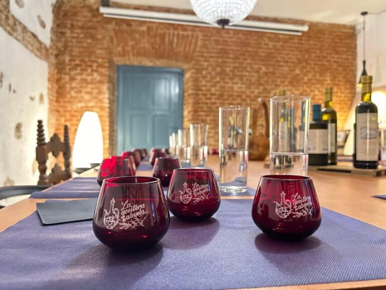 Visit to an olive oil mill and oil tasting with aperitif and food and wine pairing. - The Value Proposition