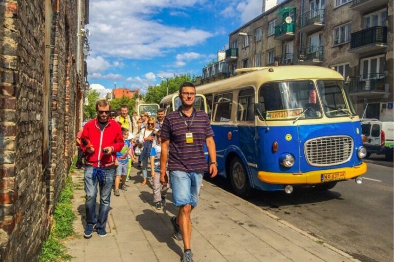 Warsaw: 2.5-Hour Dark Side - Praga District by a Retro Bus - An In-Depth Look at the Tour Experience