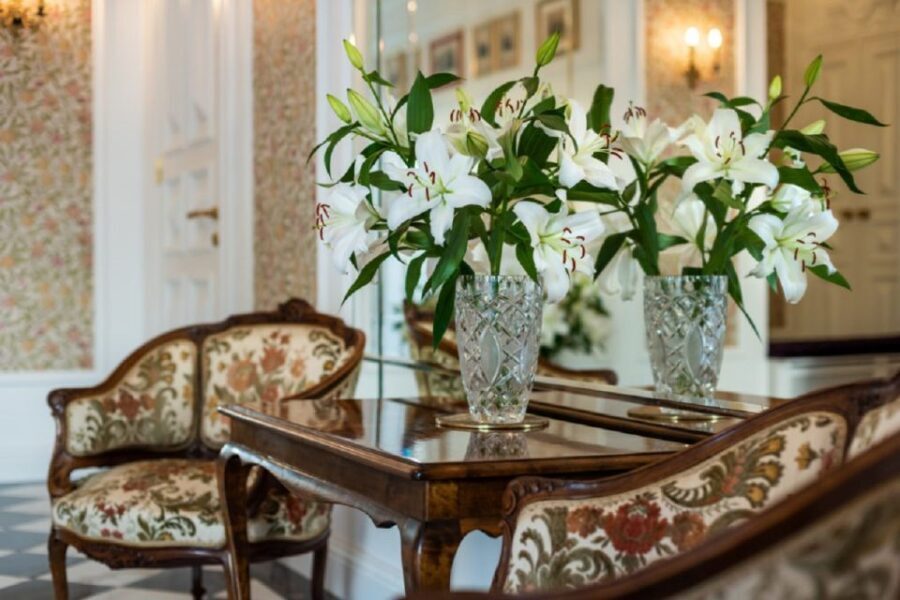 Warsaw: Chopin Concert Ticket With Glass of Champagne - Who Should Consider This Experience?