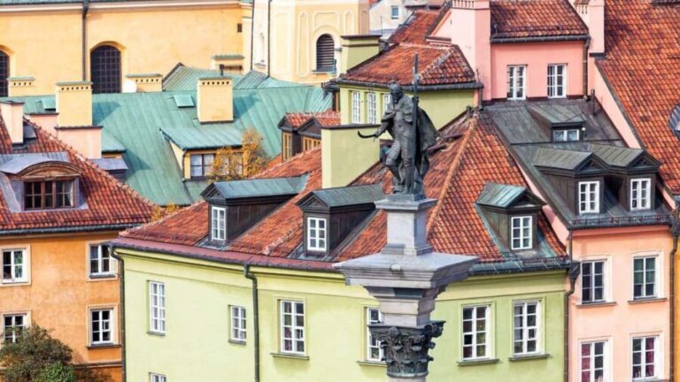 Warsaw City Game: Discovering Famous Polish Heroes - Who Will Love This Tour?