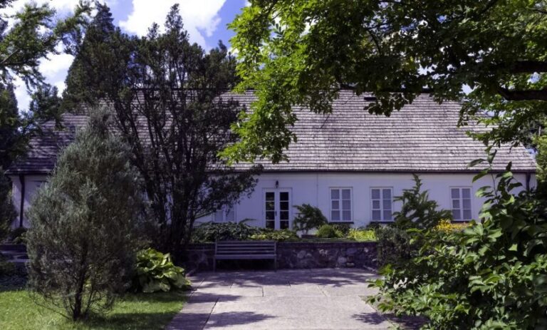 Warsaw: Half-Day Private Chopin Tour to Zelazowa Wola - Pricing and Value