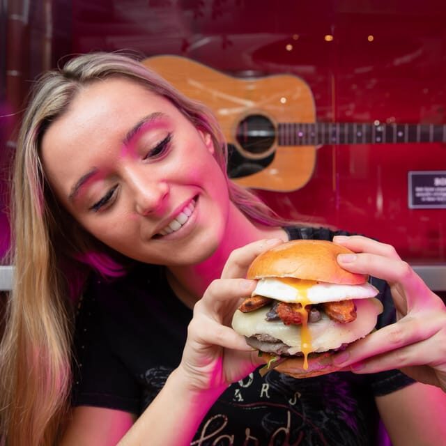 Warsaw: Messi Combo at Hard Rock Cafe with Skip-the-Line - Who Would Enjoy This Experience?