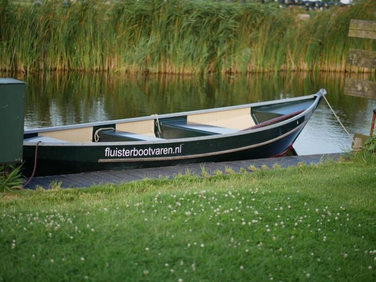 Whisperboat rental in beautiful area close to Amsterdam - Why This Experience Offers Great Value