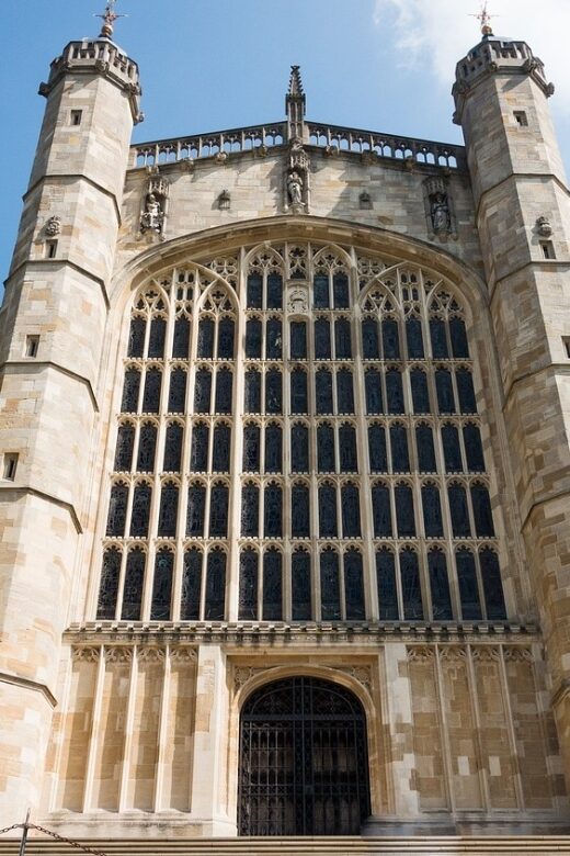 Windsor Castle Hampton Court palace Private Tour with Ticket - What Travelers Should Keep in Mind