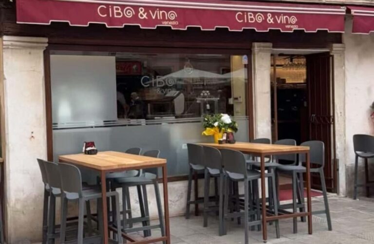 Wine Tasting with Local Food Board Pairing in Venice - The Itinerary: What to Expect from Start to Finish