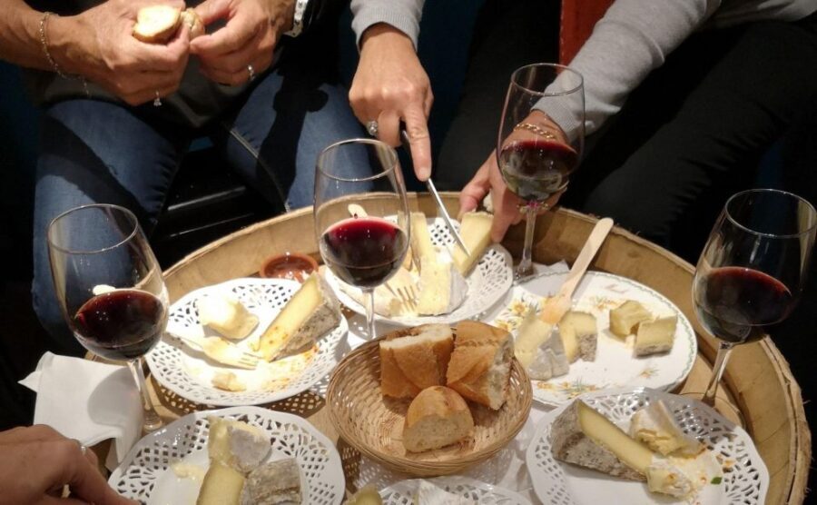Wines and cheeses tasting experience at home - The Itinerary and What to Expect