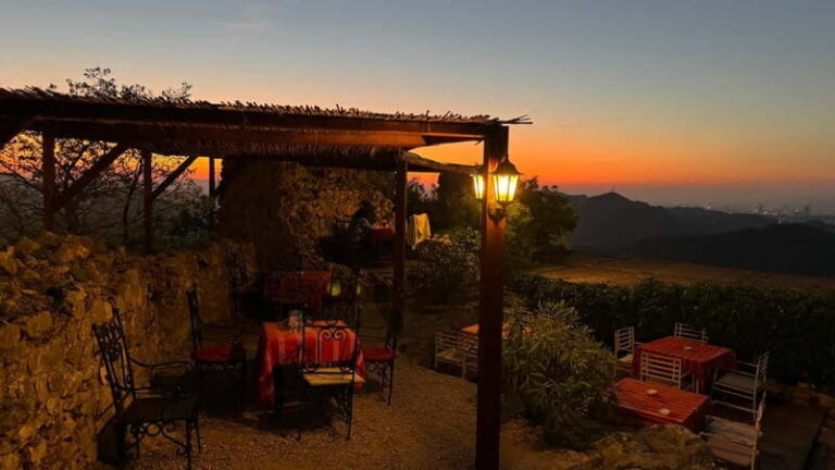 Wonderful Sunset and Dinner in the Castel Of Petrela - Practical Details and Tips