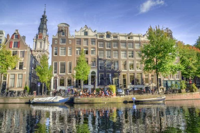 Your Own Amsterdam. The Old Side - Value and Experience: What Makes It Stand Out?