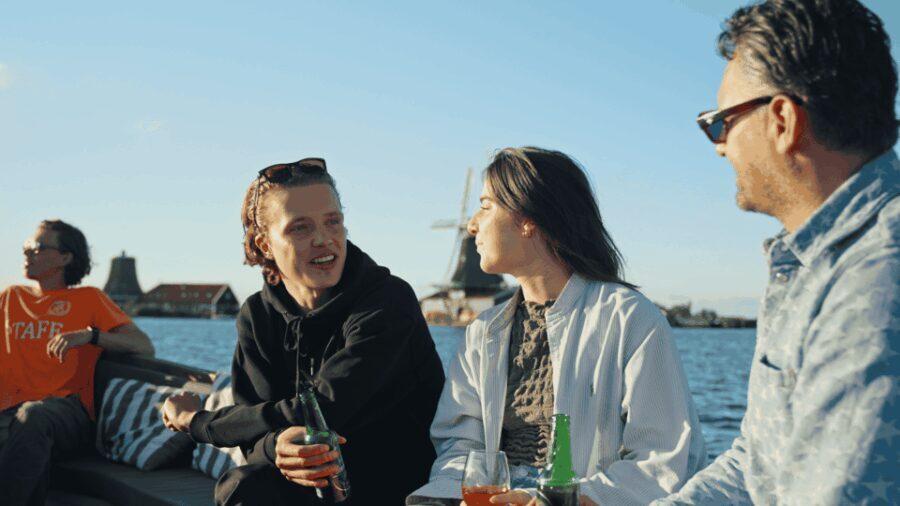 Zaanse Schans: Private Cruise + Guide + Incl. Food & Drinks - Analyzing the Value: Is It Worth the Cost?