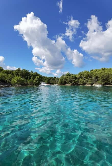 Zadar: Half-day trip boat with drinks and snorkeling - Snorkeling and Water Activities