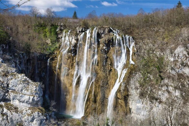 Zadar: Plitvice Lakes: Transfer Tour with pro photographer - The Scenic Drive and Personal Touch
