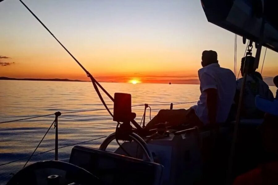 Zadar: Private Sunset Sailboat Tour with Drinks - The Itinerary: A Scenic Journey with a Perfect Finish