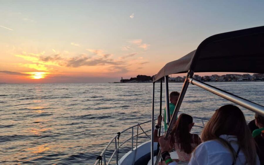 Zadar: Sunset Cruise by Vintage Boat with Wine and Snacks - Why This Tour Works Well