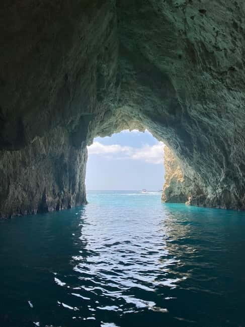 Zakynthos: Turtle Spotting and Keri Caves Boat Tour - An In-Depth Look at the Experience