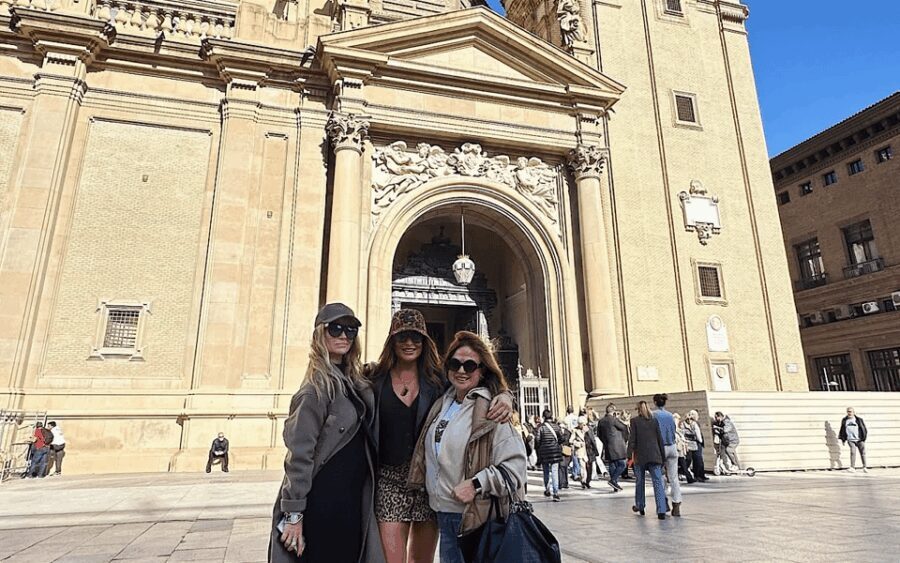 Zaragoza: Complete tour, one thousand and one nights experience with dinner - Why This Tour Is a Great Choice