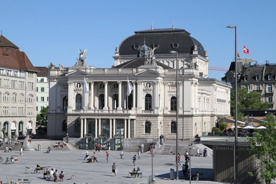 Zürich: 2-Hour Sightseeing Bus Tour - Who Is This Tour Best For?