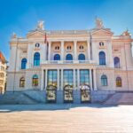 Zurich Discovery Walking Tour - Insights from Reviews