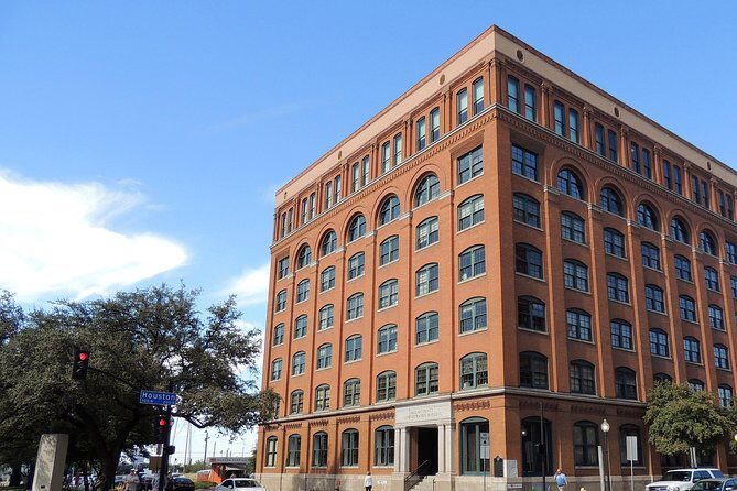 1-Hour JFK Assassination Walking Tour - Why Travelers Love This Tour