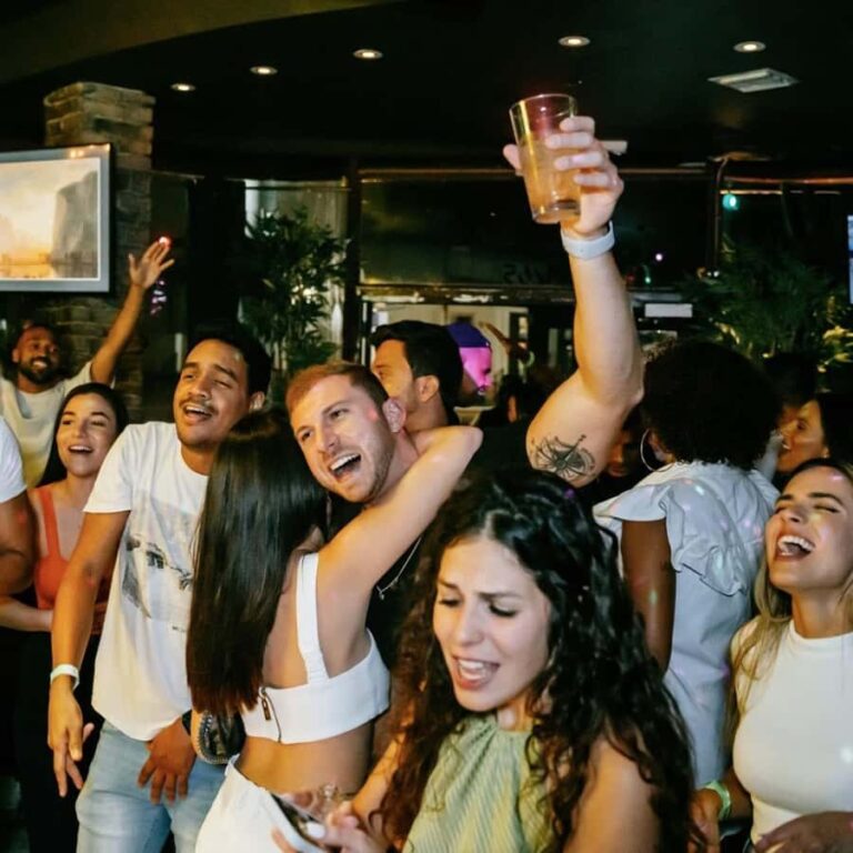 #1 Miami Pub Crawl + Clubbing Experience - Final Thoughts: Who Should Join?