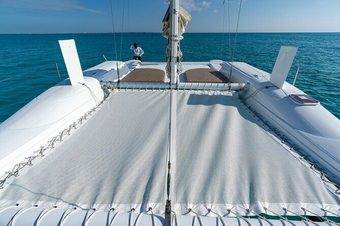 2 EN 1 Isla Mujeres Catamaran with Open Bar from Cancun - Authentic Experiences and Passenger Perspectives