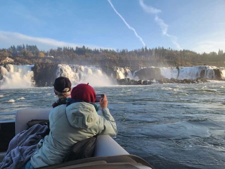 2-Hour Scenic River Tour to the Willamette Falls - The Scenic Journey Along the Willamette River