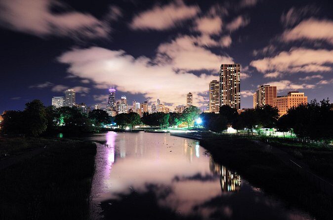 2 hours Private Evening Walking Tour with the Ghosts of Chicago - Why This Tour Offers Good Value