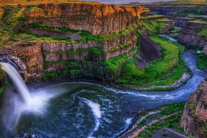 4-Day Yellowstone and Mount Rushmore Tour from Salt Lake City - What Makes This Tour Stand Out?