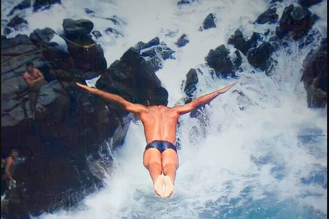 4 or 6Hr Discover Acapulco With a Fun Guide, Diver Show,Mex Lunch - Practical Considerations