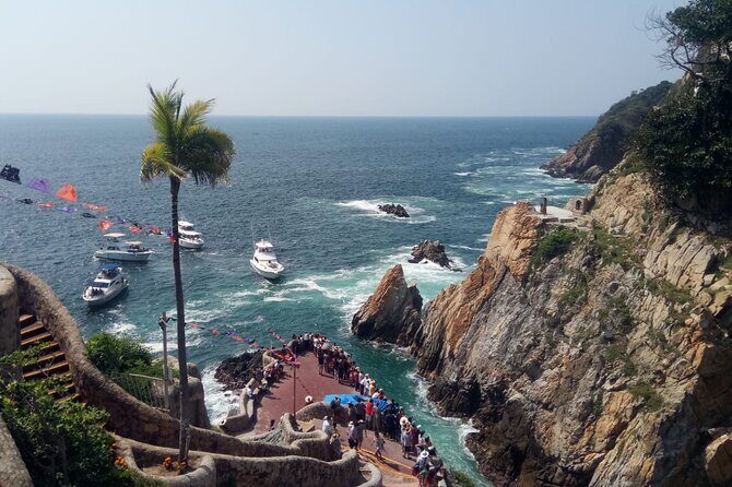 4Hr City Tour for Cruisers or Hotels Mural, Chapel & High Divers - What This Tour Means for You